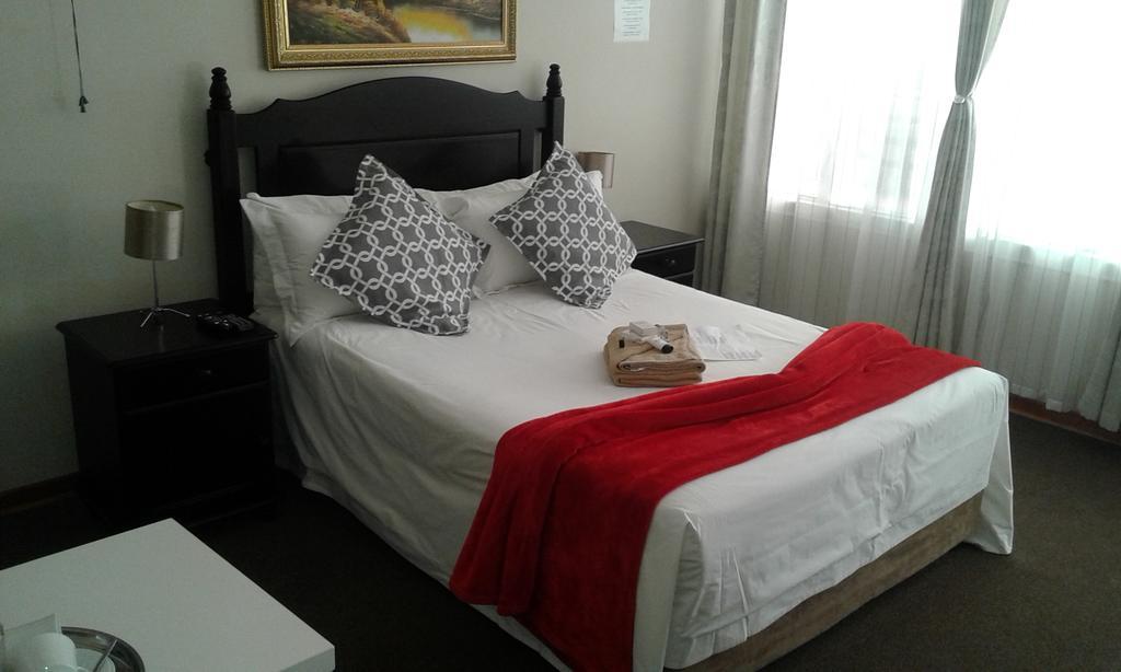 Black Swan Guest House Boshoek Exterior photo