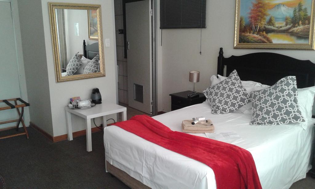 Black Swan Guest House Boshoek Exterior photo