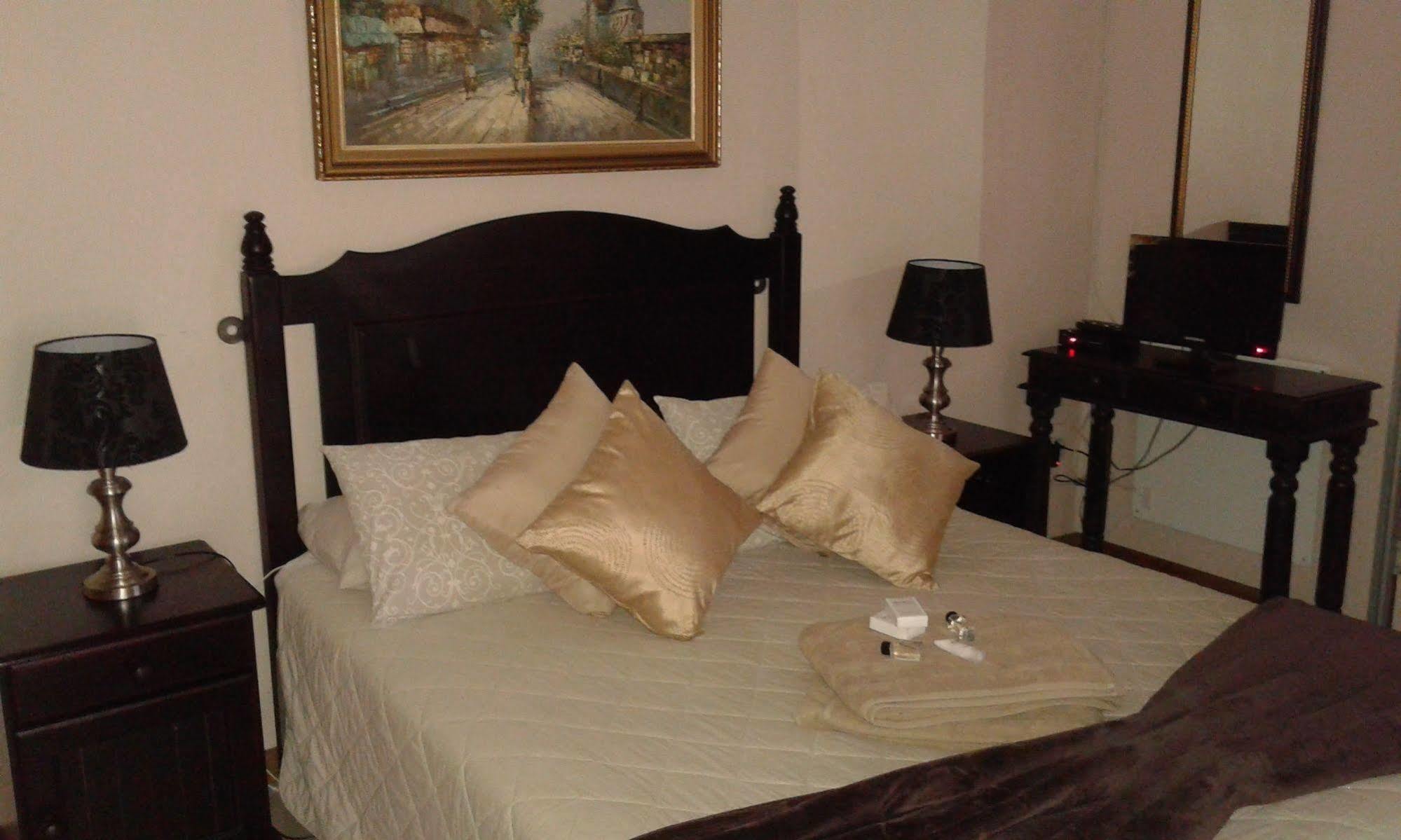 Black Swan Guest House Boshoek Exterior photo